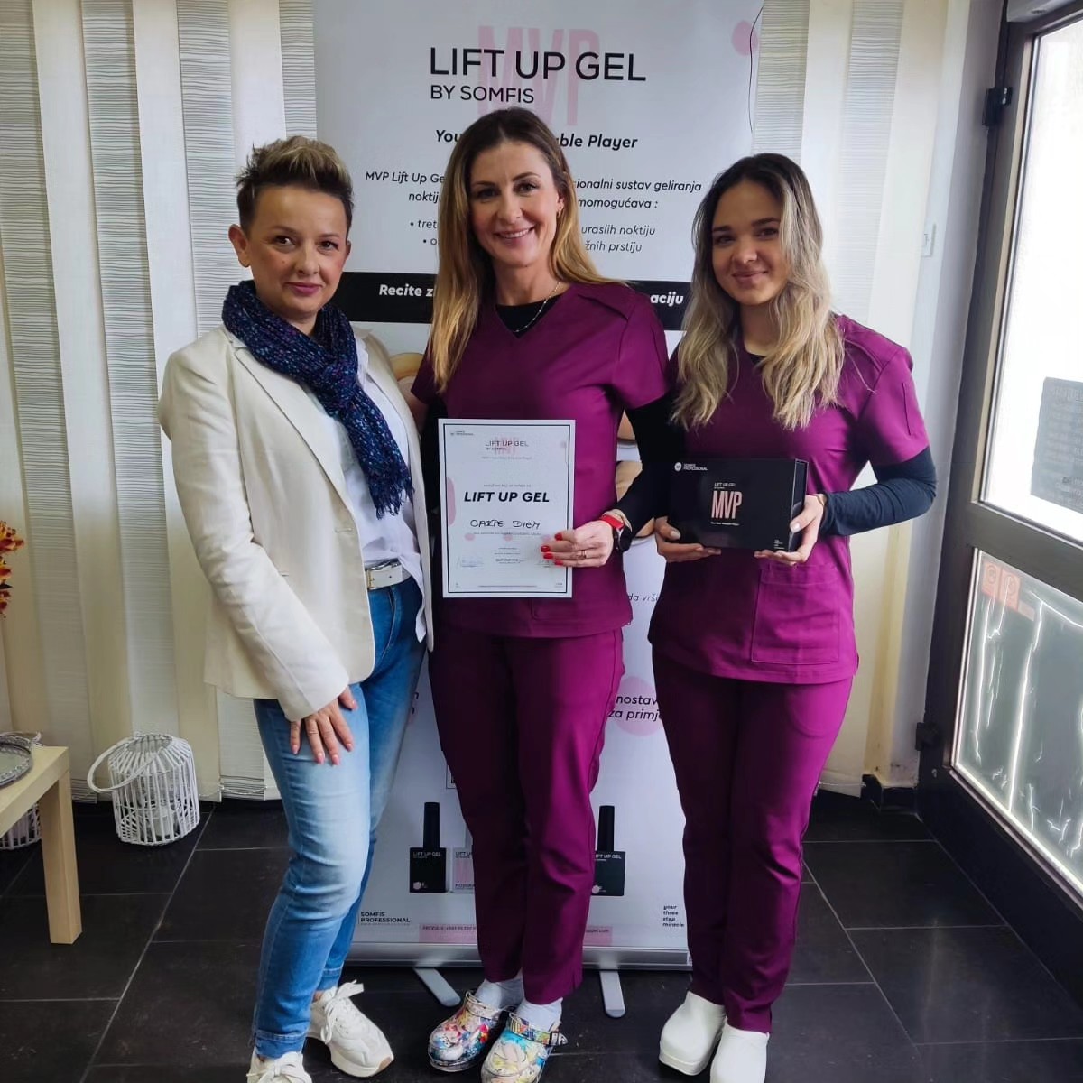 Gallery picture of LIFTUPGEL